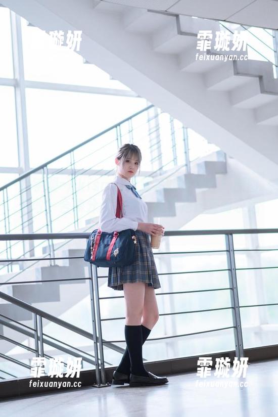 水手服=Akisoso秋楚楚的穿衣经？原图全收，合集分我一半，我要把这美丽永远保存！