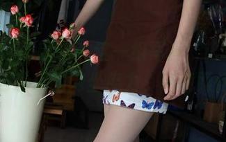 IESS异思趣向 - 这一组写真，记录了可乐与乐乐的闲坐魔力，随意而恬静