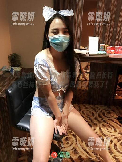 不同款式！ROSI高清写真为你盘点长筒黑色丝袜的千姿百态，眼睛都要花了！