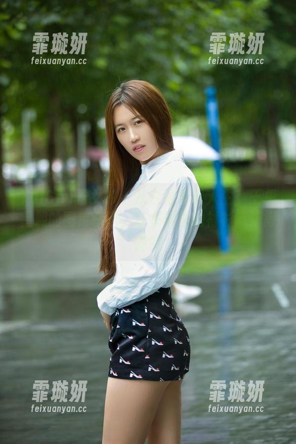 TuiGirl推女郎 - 从白衬衫看人生：王根星熙的图库精选，让衣橱里的衬衫嫉妒得想哭