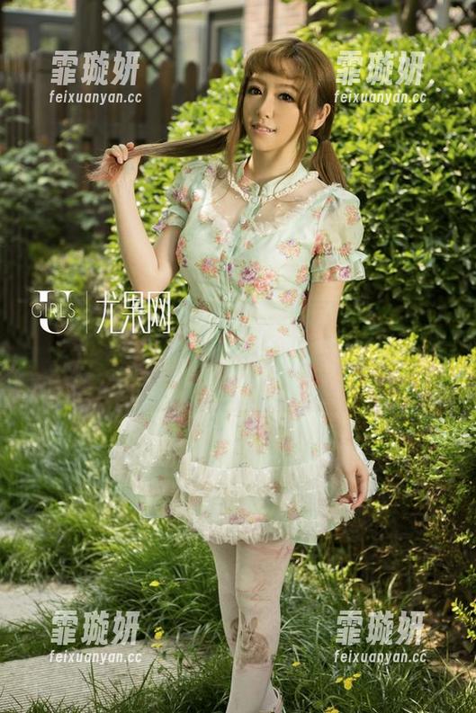 UGirls尤果网-谭晓彤 UGirls尤果网 - 化身旗袍精灵:“谭晓彤”写真合集,不小心爱上了这些裙摆的律动。