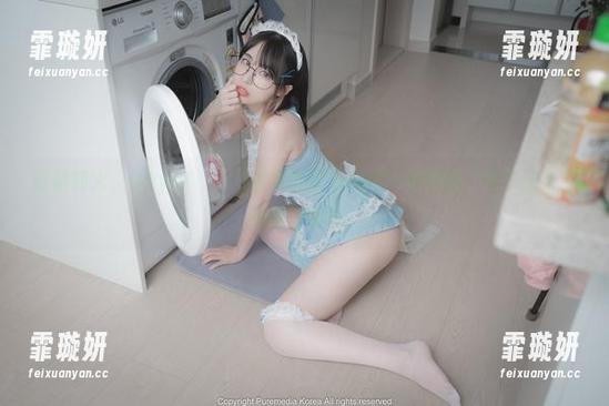红裙如火，Uhye(이유혜)的写真壁纸宛如一杯烈酒，喝了让人辣到唇齿留香。