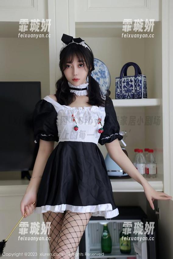 Xiuren秀人网-sibyl是女巫 Xiuren秀人网 - Sibyl高清家居小剧场:沙发上的每一场‘宅斗’