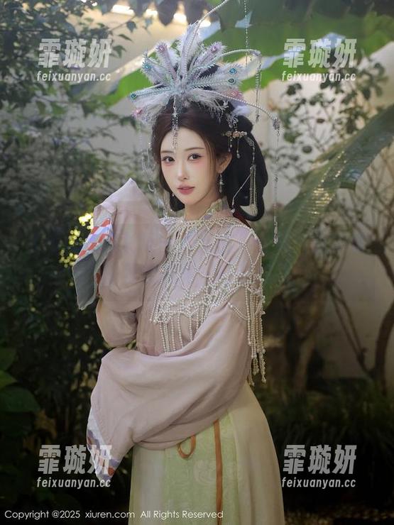 Xiuren秀人网 - “天台”全集：豆瓣酱的独特视角，任你想象