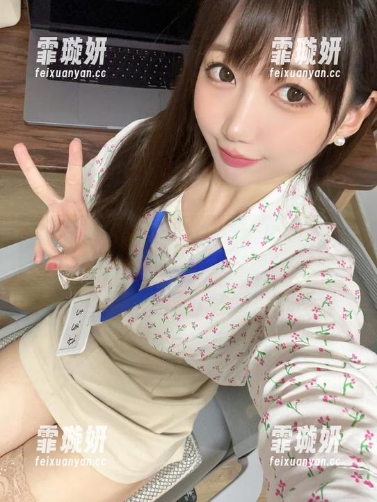 最新兔女郎写真集，nagesa魔物喵就是个把可爱进行到底的小魔法师嘛！