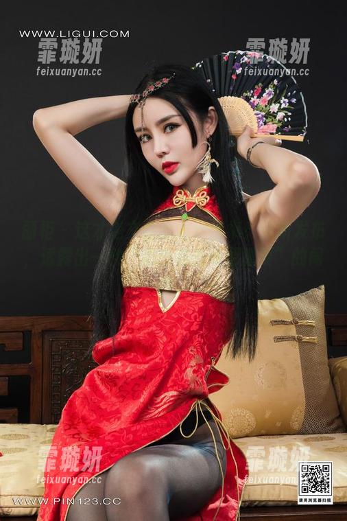 丽柜 - 这才是文静的婚纱图集！全新发布，透露出一种“婚纱和我谁更重要”的闹剧。