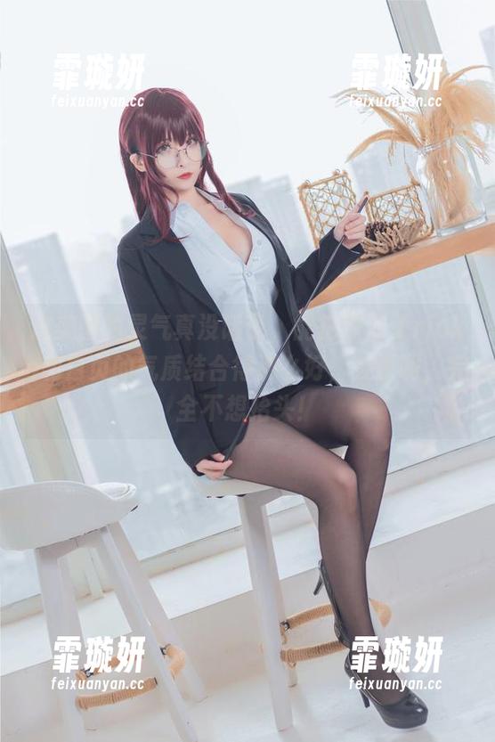 凉凉子rioko 这美图的灵气真没话说,能把凉凉子rioko和白贞的气质结合得那么好,羡慕啊,完全不想抬头!