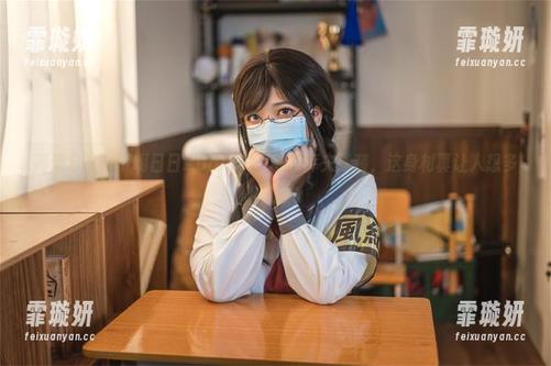 高清分享一下啊日日_Ganlory的絮库夫泳装，这身材真让人想多看几眼！