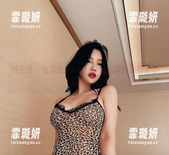 微密圈 - 高清张鑫baby：这麻烦的瑜伽姿势，我能做吗？