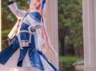 到弥音音ww的天台，私房图集里的那缕风总是让人神往。