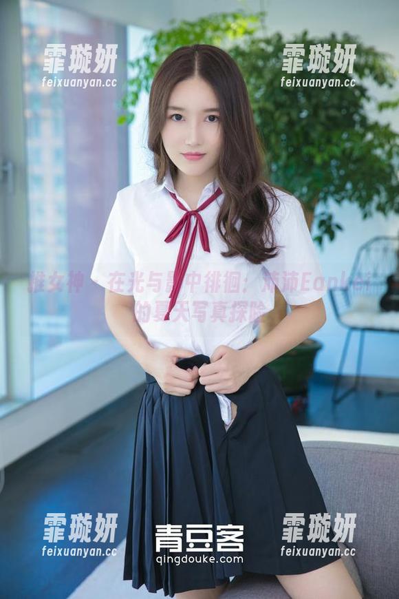 推女神 - 在光与影中徘徊：沛沛Eankei的夏天写真探险