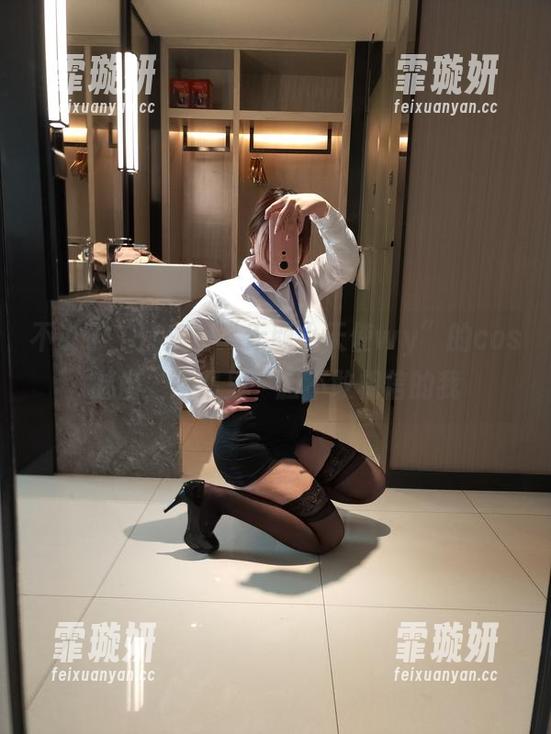 不说了，快来看“无颜小天使wy”的cos魅魔，图集里一脸不敢相信的我