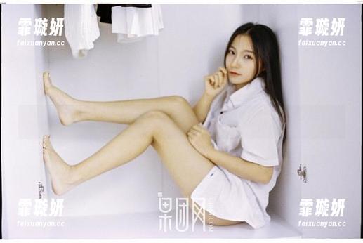 果团网 - Miss琪教你如何玩转无圣光网袜，有图包在手！