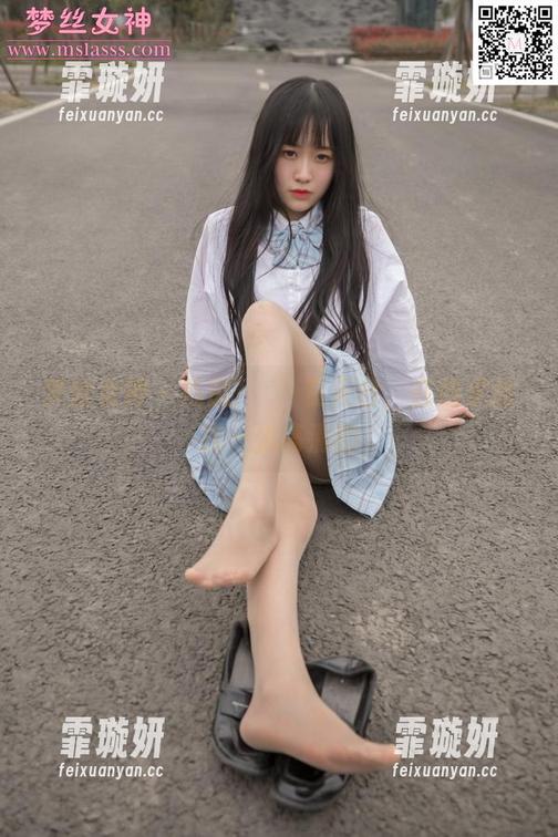 梦丝女神 - 高能！玥玥在天台，在线求给我一张高清的