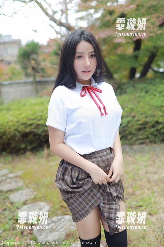 模范学院 - 不聊别的，只看宅兔兔的高清灰丝写真。心不在焉？说吧。