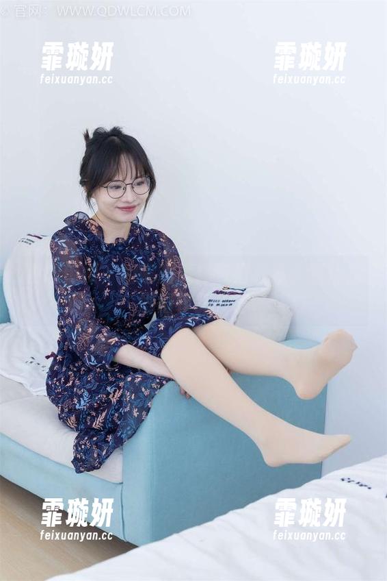 物恋传媒-嘟嘟 物恋传媒 - 嘟嘟出镜!气垫梳老头乐挠脚剧情作品来了