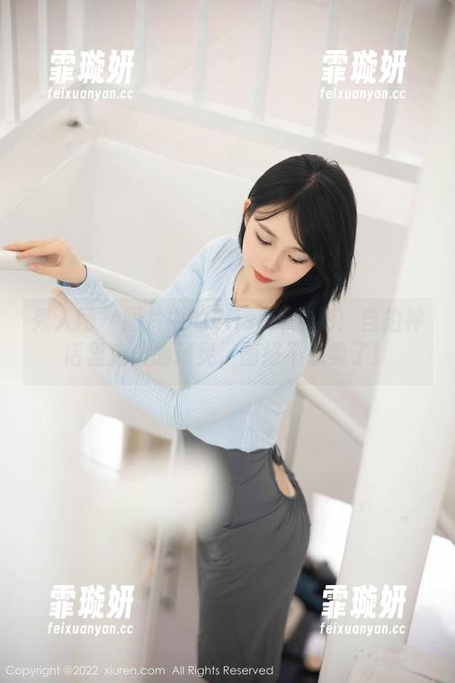 秀人网-Elise谭晓彤 秀人网 - 图片中的Elise谭晓彤:自拍神话里走出的精灵,画报不愁卖了!