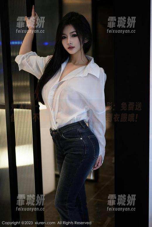 秀人网-Elise谭晓彤 秀人网 - 浴缸里的Elise谭晓彤:免费送你无处不在的美图,注意别溅到衣服哦!