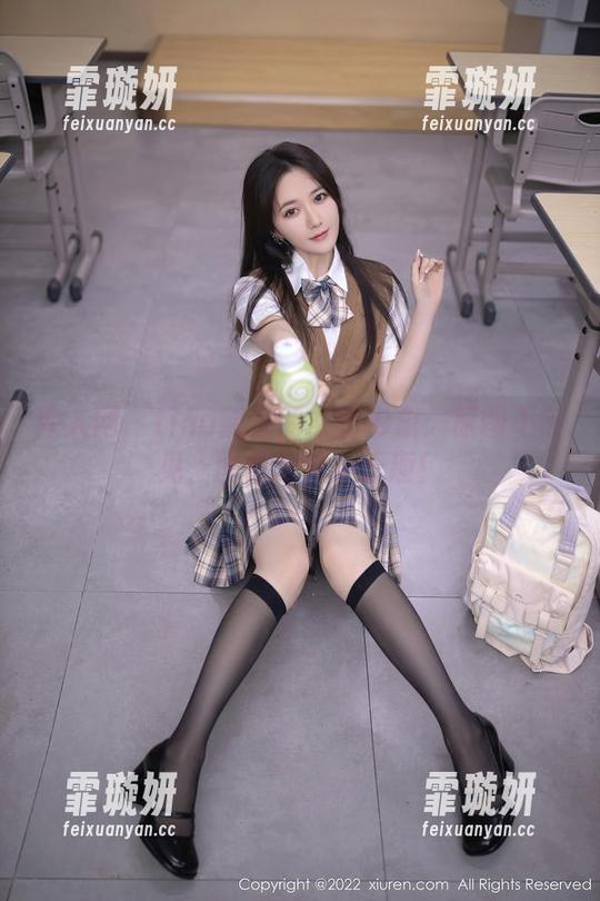 秀人网-tina甜仔 秀人网 - tina甜仔的女神形象:原图不常见,图包这种小乐趣!