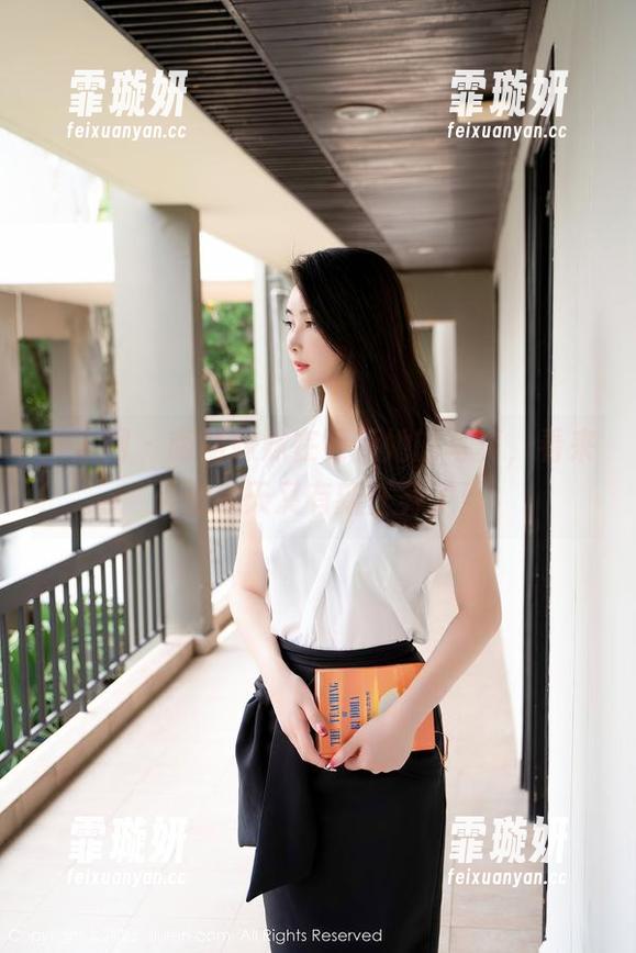 秀人网-南初妹妹 秀人网 - 南初妹妹在更新她的写真,看来天使今天又有新任务了!