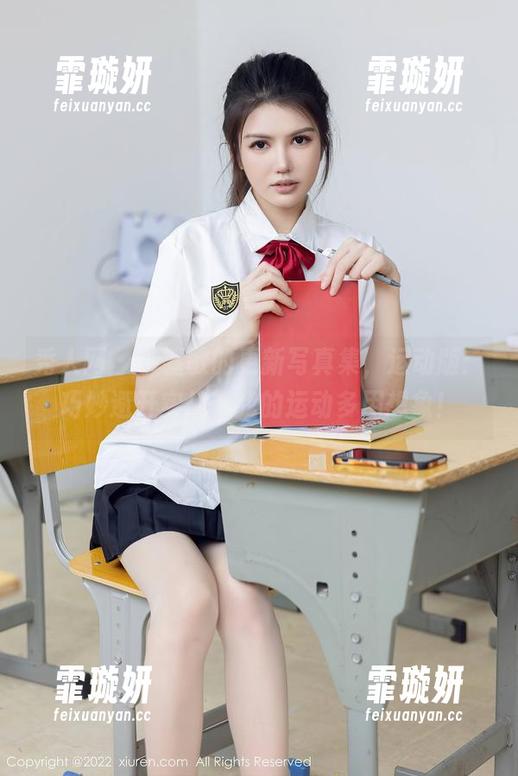 秀人网-小嘉敏 秀人网 - 小嘉敏的更新写真集,运动版:巧妙避开实战,我的运动多用想象!