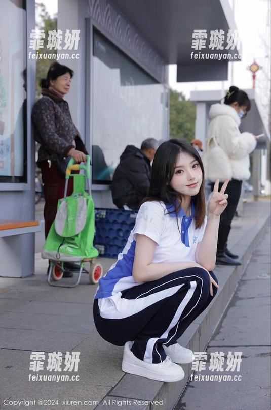 秀人网-汁汁 秀人网 - 牛仔裤加汁汁=绝美写真,是时候给你的壁纸换个样式,掏掏小心心吧!