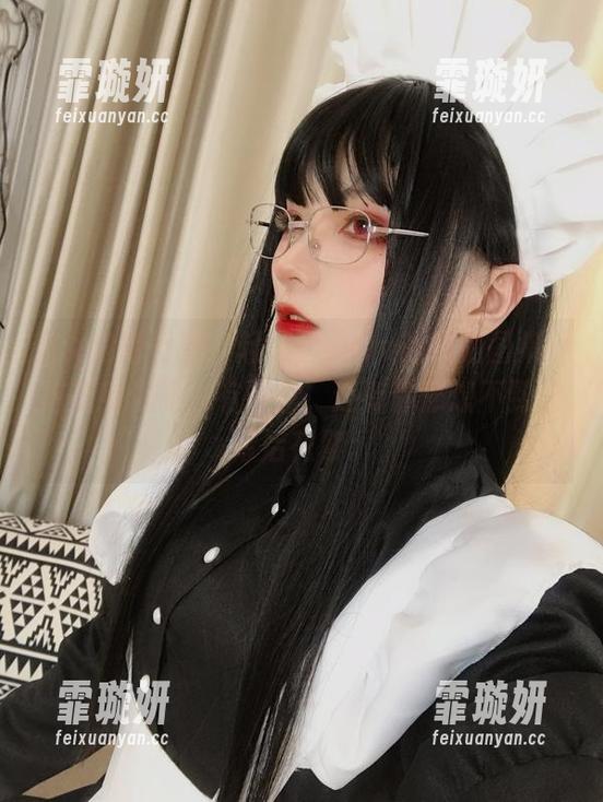 皇女危险野兽，起起子vvvv的私拍图集：这里有优雅，有野性，还有你意想不到的幕后花絮。