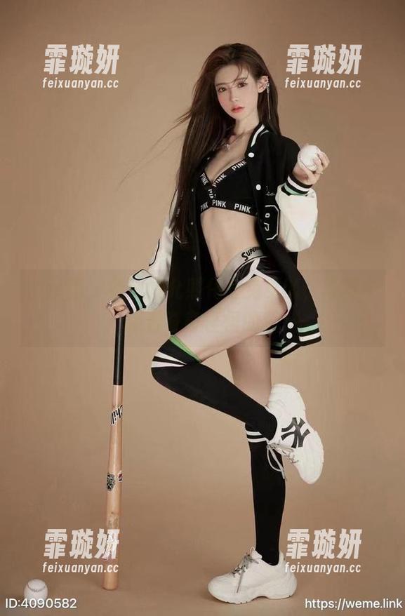 微密圈 - 看！黎允熙化身兔女郎，写真中藏着奇奇怪怪的梦